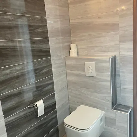 Appartamento Sunny Day , Three Bedroom With Pool *